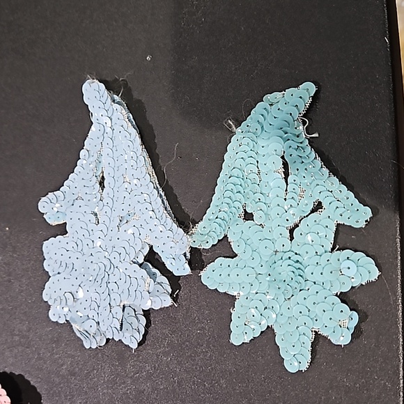 VINTAGE APPLIQUES - Picture 4 of 4